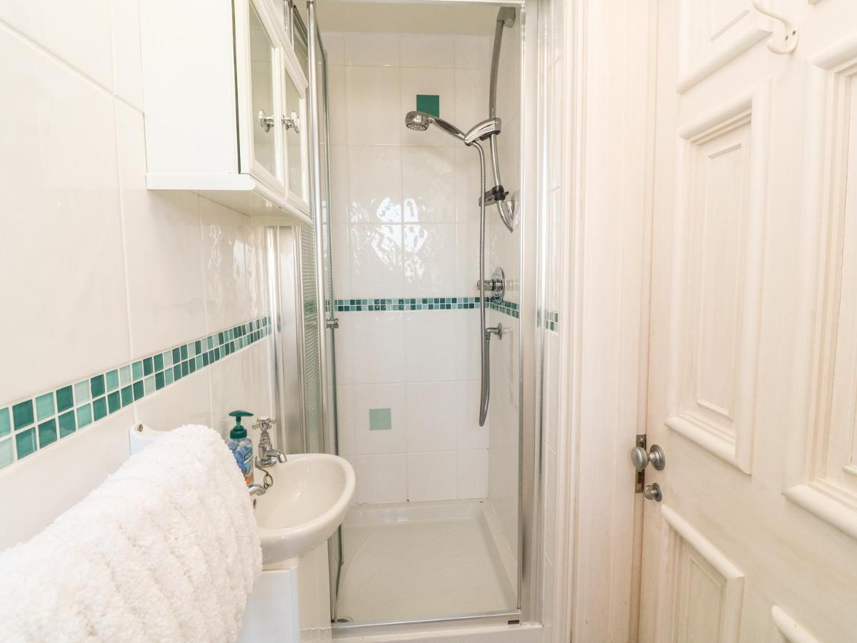 Surf Song Apartment เพนแซนซ์ ภายนอก รูปภาพ