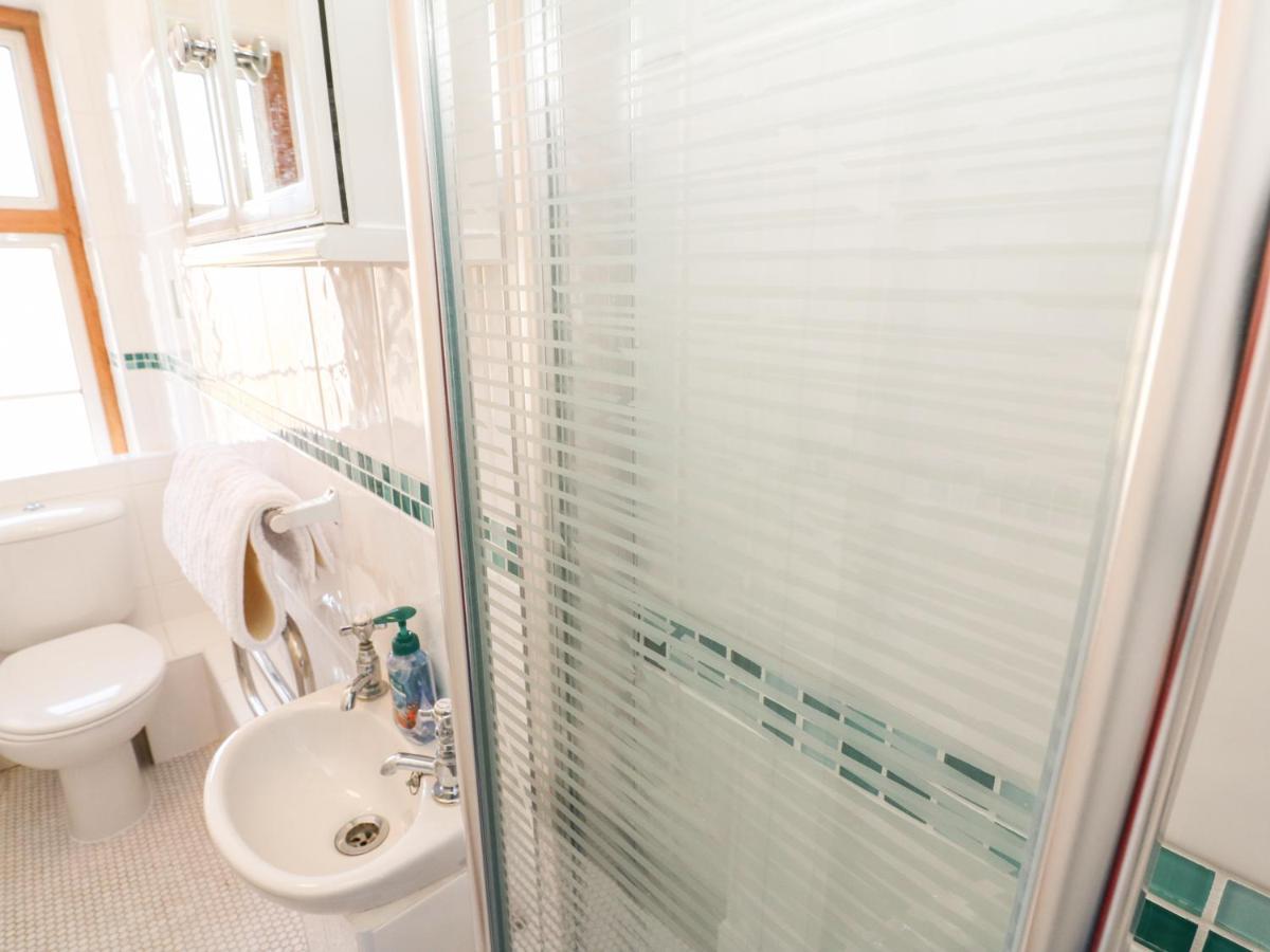 Surf Song Apartment เพนแซนซ์ ภายนอก รูปภาพ